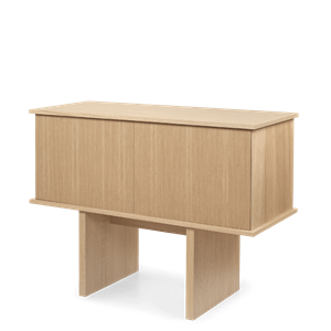 Ferm Living Stilt Skjenk Enkel Naturlig Eik
