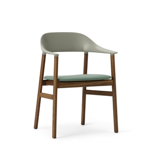 Normann Copenhagen Herit Spisestol med Armlener Trukket Røkt Eik/støvet Grønn
