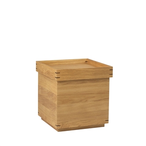 Kristina Dam Studio Liten Sidebord i Oljet Eik