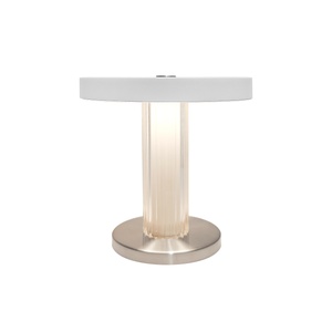 Design for the People Trezzi bærbar lampe Hvit