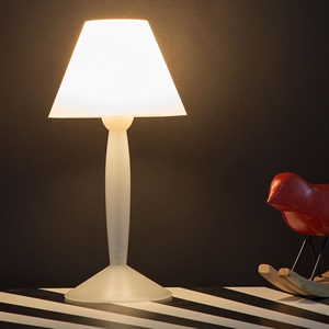 Flos Miss Sissi Bordlampe Hvit Fri Frakt! Flos Miss Sissi Bordlampe Fiolett Fri Frakt!
