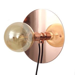 FRAMA E27 Vegglampe Kobber Mellom