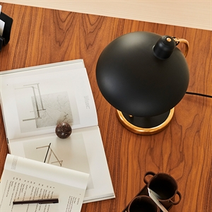 Lightyears Kaiser Idell 6631 Bordlampe Matt Sort til Gode Priser KAISER idell 6631 R bordlampe i forkromet stål med
