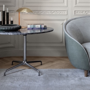 GUBI Tynell Collection 5321 Bordlampe Messing Fri Frakt! 5321 Bordlampe MessingMessing GUBI