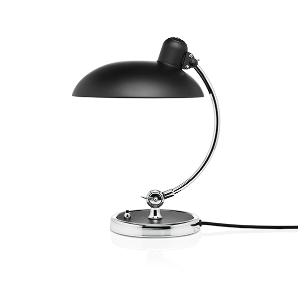 Lightyears Kaiser Idell 6631 Bordlampe i Matt Svart til Gode Lightyears Kaiser Idell 6631 Bordlampe i Matt Svart til Gode