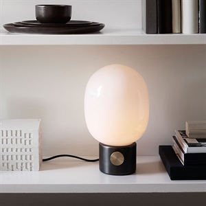 MENU JWDA Metallic Bordlampe i Polert Brun Messing MENU JWDA Metallic Bordlampe i Polert Brun Messing