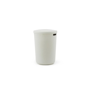 Normann Copenhagen Hide Skittentøyskurv Krem