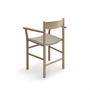 Nikari Linea Collection Akademia Spisestol med Armlener Lys Lakkert Eik/stålskåret Trio 213