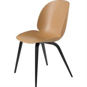 GUBI Beetle Spisestol Trebase Sort Bøk matt/Amber