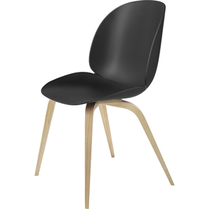 GUBI Beetle Spisestol Trebase Eik Matt/ Sort