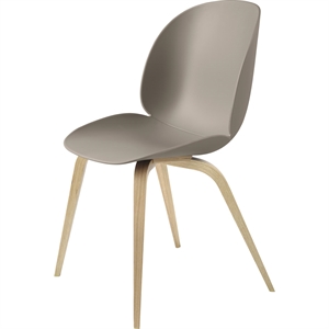 GUBI Beetle Spisestol Trebase Eik Matt/ Ny Beige