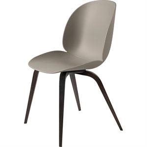 GUBI Beetle Spisestol Trebase Røkt Eik Matt/ny Beige