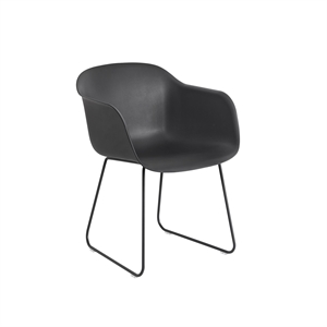 Muuto Fiber Spisestol med Armlener og Base Sort