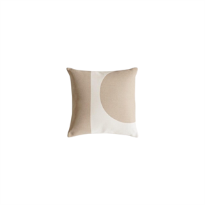 FORMARKIVET Pute med Stor Logo 55x55 Lys Beige/ Sand