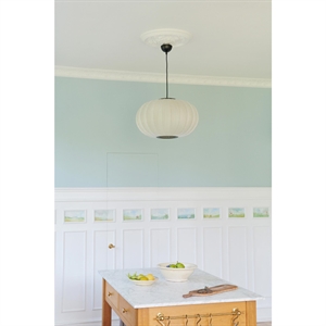 Made By Hand Knit-Wit Oval Taklampe Perlehvit Ø45