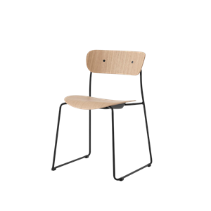 &Tradition Pavilion AV51 Spisestol Sort/ Lakkert Eik