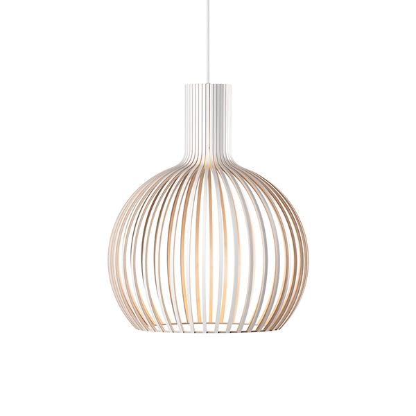 Secto Octo 4241 Hvit Taklampe Se mer fra Secto her! Graypants – Kjøp alle de flotte Graypants lampene hos AndLight