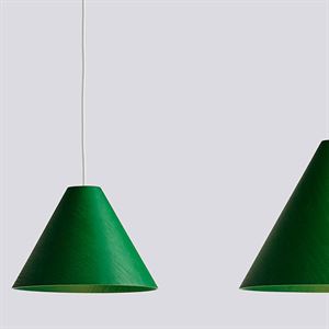 Lamper billige design lamper og belysning hos Luksus Lamper Wrong.London 30 Degrees Taklampe Liten Grønn. Fri Frakt!
